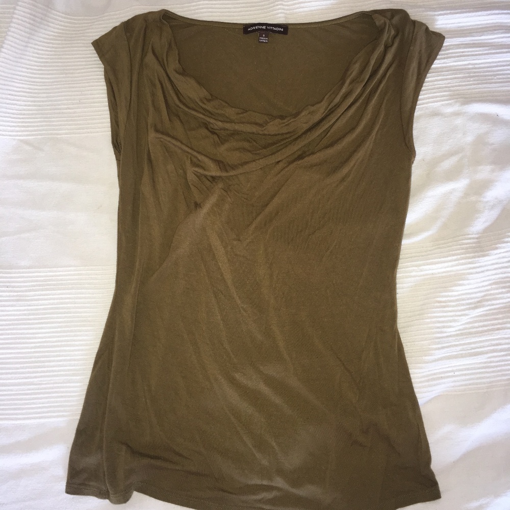 🧝‍♀️💋 Adrienne Vittadini Drape Neck Ruched Top